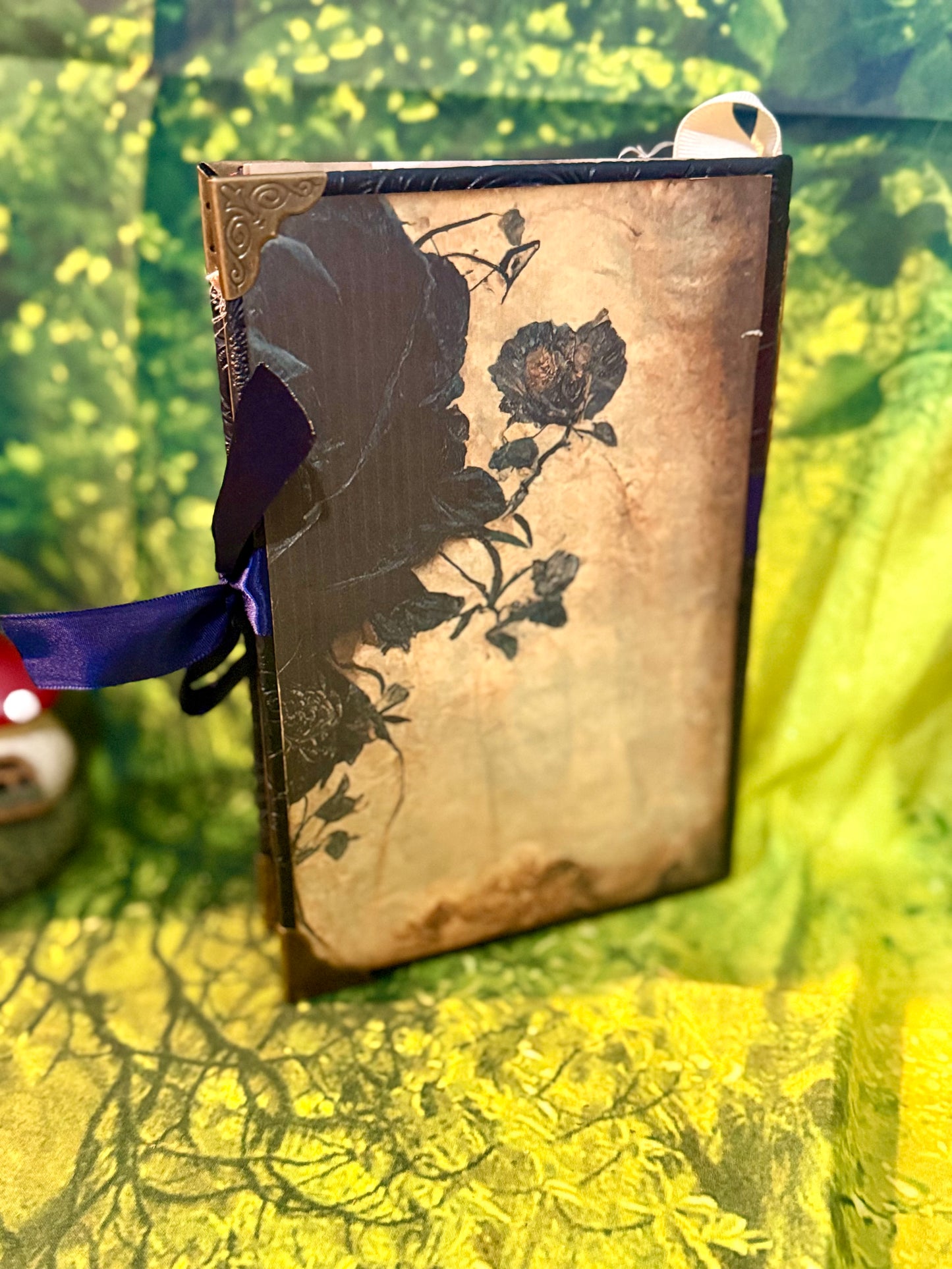 Goth Mystery Junk Journal – Handmade Gothic Vintage Notebook, Dark Romantic Scrapbook, Witchy Grimoire, Antique Ephemera Journal, Unique Gift