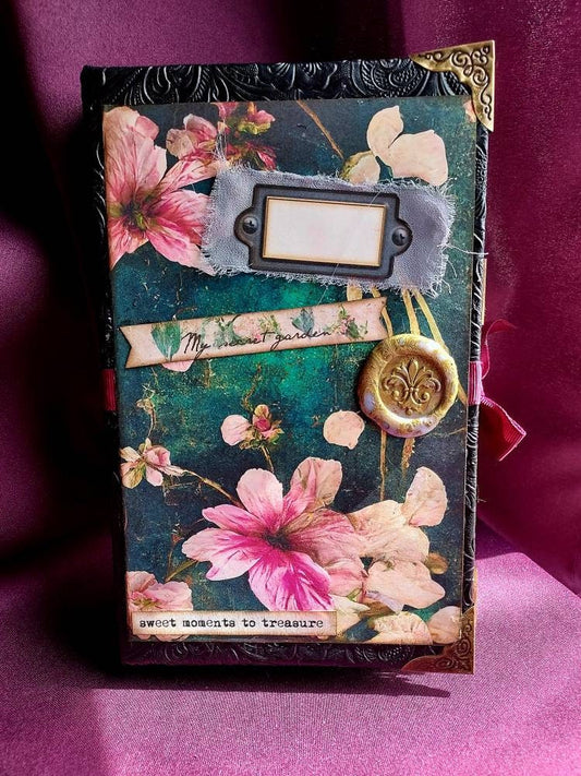 Secret Garden Junk Journal – Handmade Vintage Floral Notebook, Whimsical Cottagecore Scrapbook, Botanical Ephemera Journal, Unique Gift