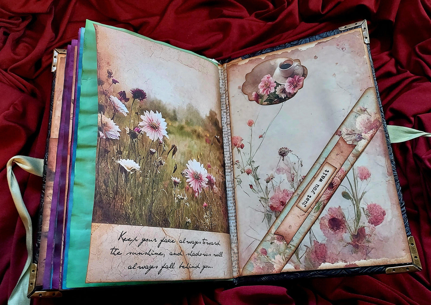 Summer Cabin Junk Journal – Handmade Rustic Cottagecore Notebook, Vintage Camping Ephemera Scrapbook, Nature Journal, Cozy Outdoor Gift