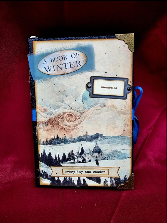 Winter Mood Junk Journal – Handmade Vintage Winter Notebook, Cozy Seasonal Ephemera Scrapbook, Dark Cottagecore Journal, Rustic Holiday Gift